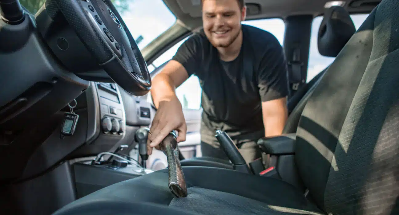Auto Innenraumreinigung
