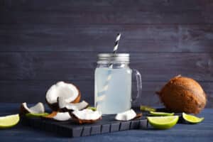 Gesunde Getränke - auch Kokoswasser gehört dazu