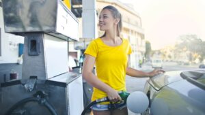 Wie können Sie Kraftstoff sparen - Titelbild