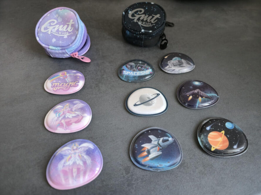 Kletties im Vergleich – 3 Stück beim GMT LIGHT, 6 Stück beim GMT WALL mit mehr Klettflächen am Ranzen